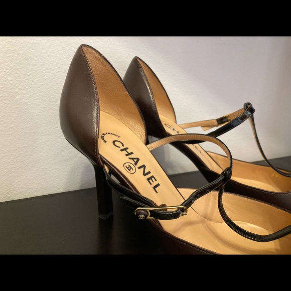 Vintage CHANEL heels - Picture 2 of 7